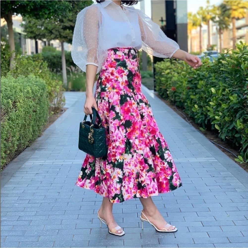 Zara Bloggers Fav Tiered Pleated Vibrant Floral Maxi Skirt Size XS Belted Spring